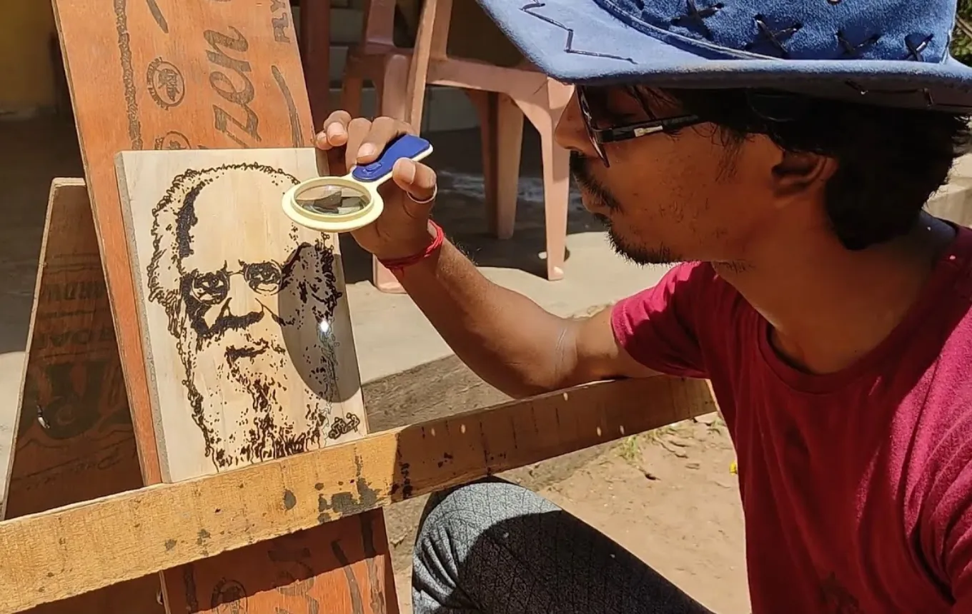 indian artist who makes portraits through solar